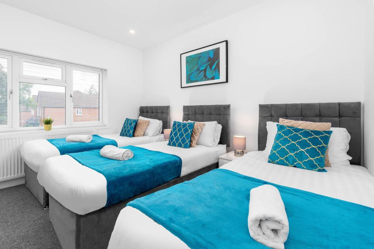 5 Bedroom House - 10 Guests - Multiple Off Street Parking - Garden - Smart Tv - Wifi - Contractors - Families - Groups Birmingham Esterno foto