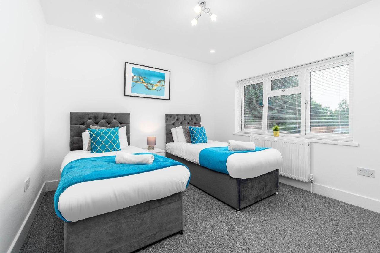 5 Bedroom House - 10 Guests - Multiple Off Street Parking - Garden - Smart Tv - Wifi - Contractors - Families - Groups Birmingham Esterno foto