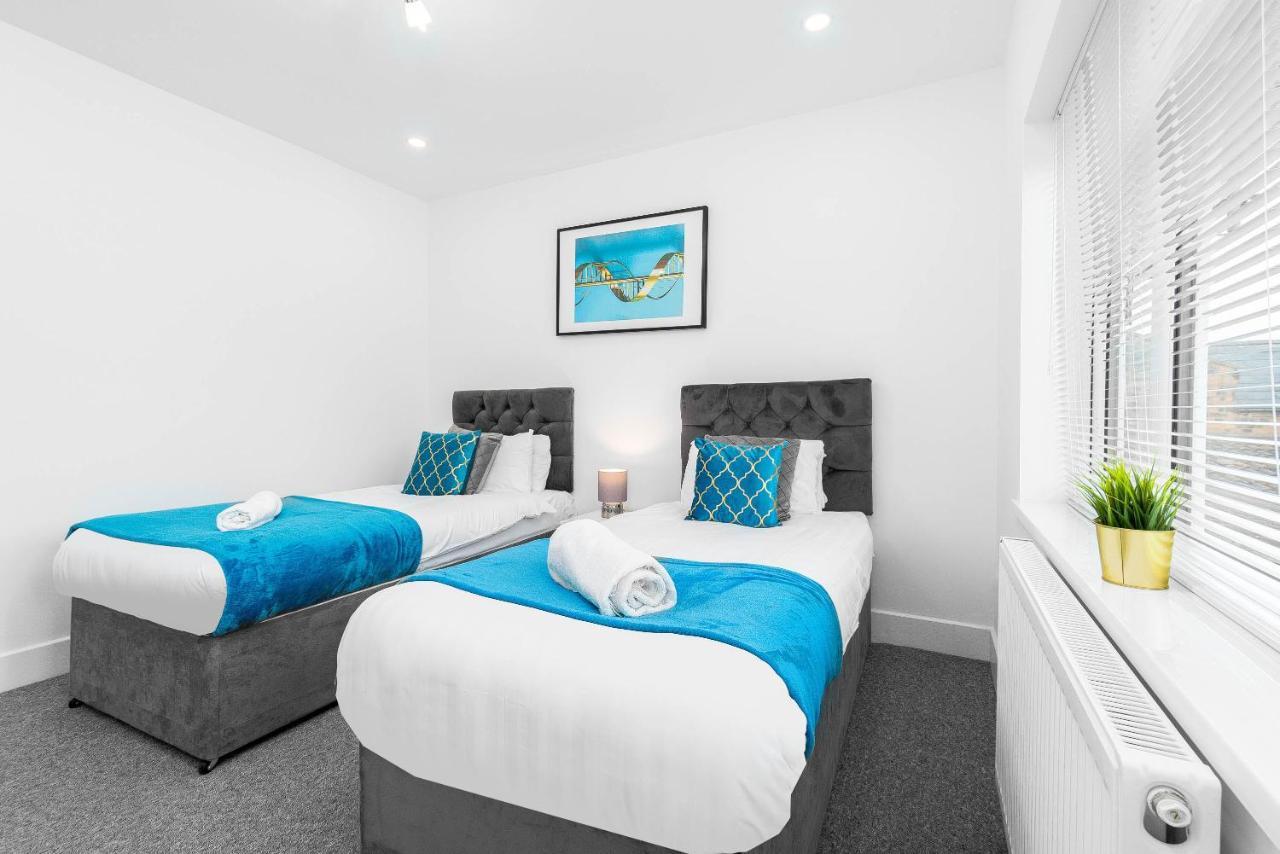 5 Bedroom House - 10 Guests - Multiple Off Street Parking - Garden - Smart Tv - Wifi - Contractors - Families - Groups Birmingham Esterno foto